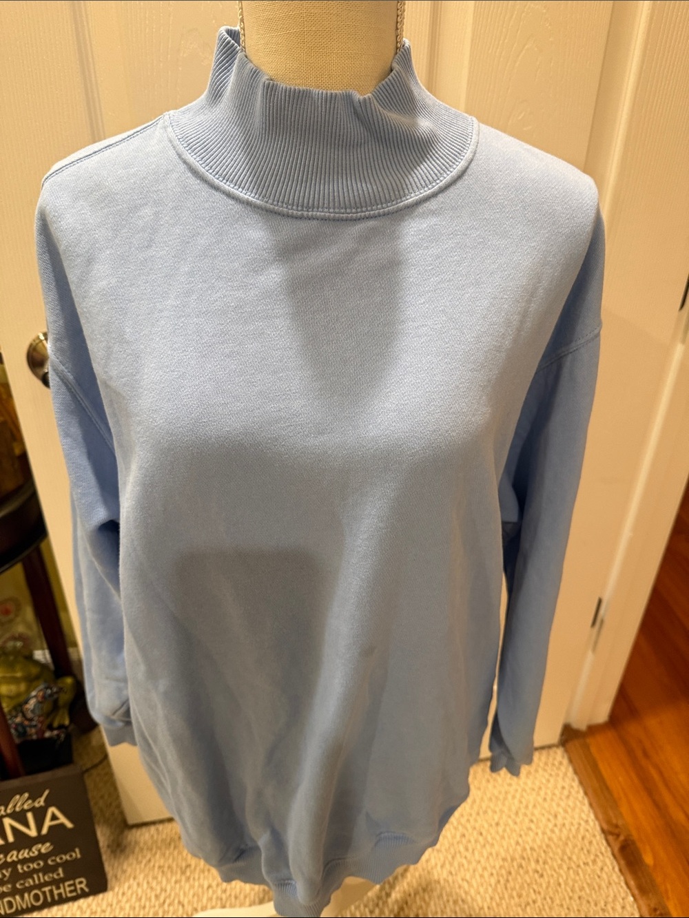 Aerie Women’s Light Blue Mock Neck Sweatshirt